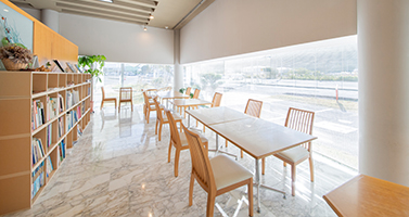 カフェコンピーラ